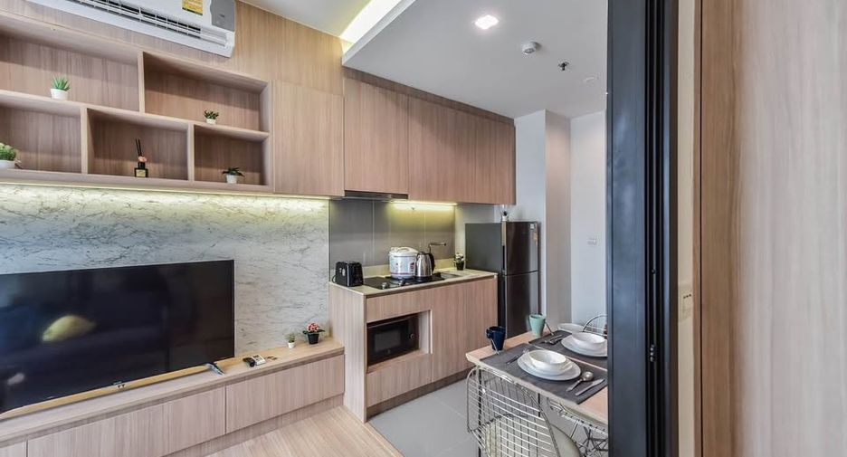 For rent 1 bed condo in Phaya Thai, Bangkok