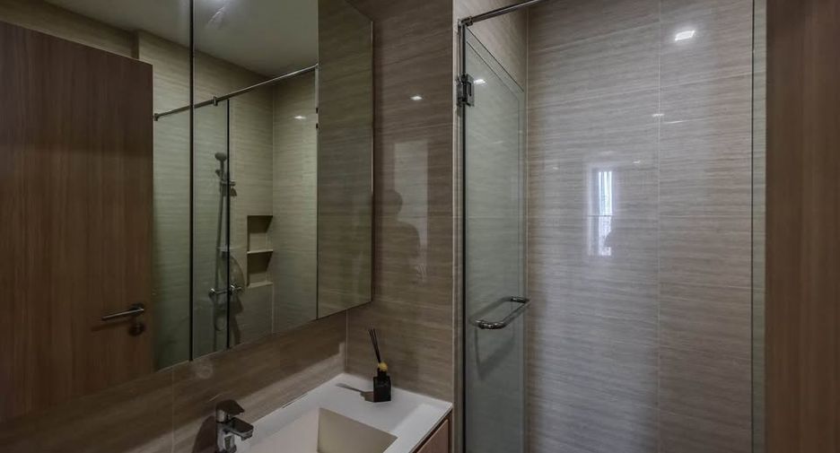 For rent 1 bed condo in Phaya Thai, Bangkok