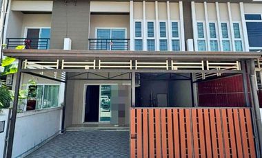 For sale 4 bedrooms townhouse in Bang Bo, Samut Prakan