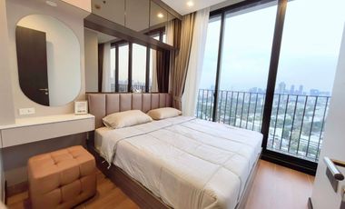 For sale 2 bedrooms condo in Phaya Thai, Bangkok