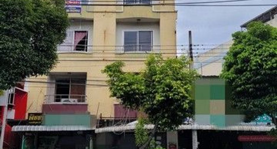 For sale 5 bedrooms retail Space in Ban Bueng, Chonburi