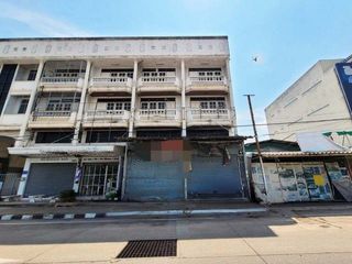 For sale 8 bedrooms retail Space in Ban Bueng, Chonburi