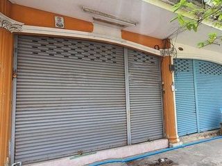 For sale 1 bed retail Space in Mueang Samut Sakhon, Samut Sakhon
