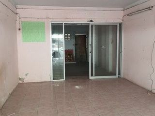 For sale 1 bed retail Space in Mueang Samut Sakhon, Samut Sakhon