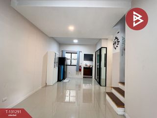 Продажа 4 спальни таунхаус в Krathum Baen, Самутсакхон