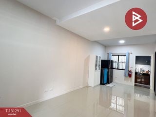 Продажа 4 спальни таунхаус в Krathum Baen, Самутсакхон