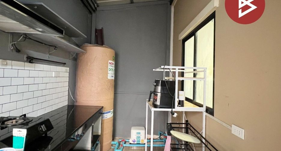 Reihenhaus zum Kauf mit 4 Zimmer in Krathum Baen, Samut Sakhon