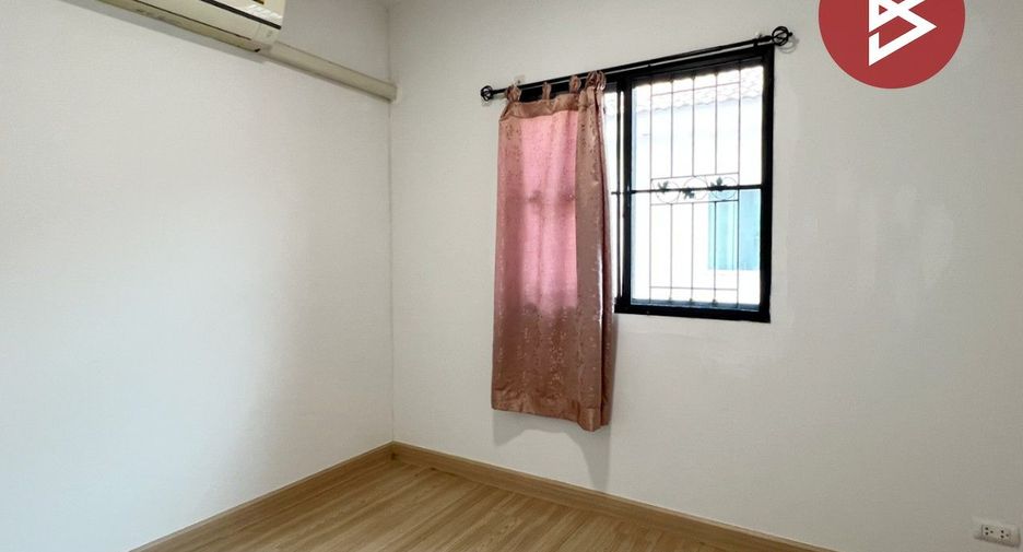 Reihenhaus zum Kauf mit 4 Zimmer in Krathum Baen, Samut Sakhon
