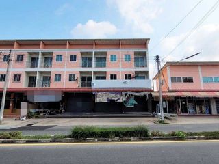 For sale 1 bed retail Space in Ban Bueng, Chonburi