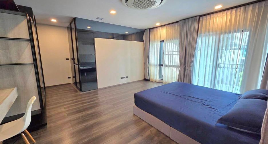 Casa en alquiler de 3 habitaciones en Bang Phli, Samut Prakan