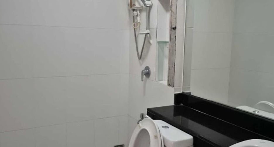 For sale 2 bedrooms condo in Thon Buri, Bangkok