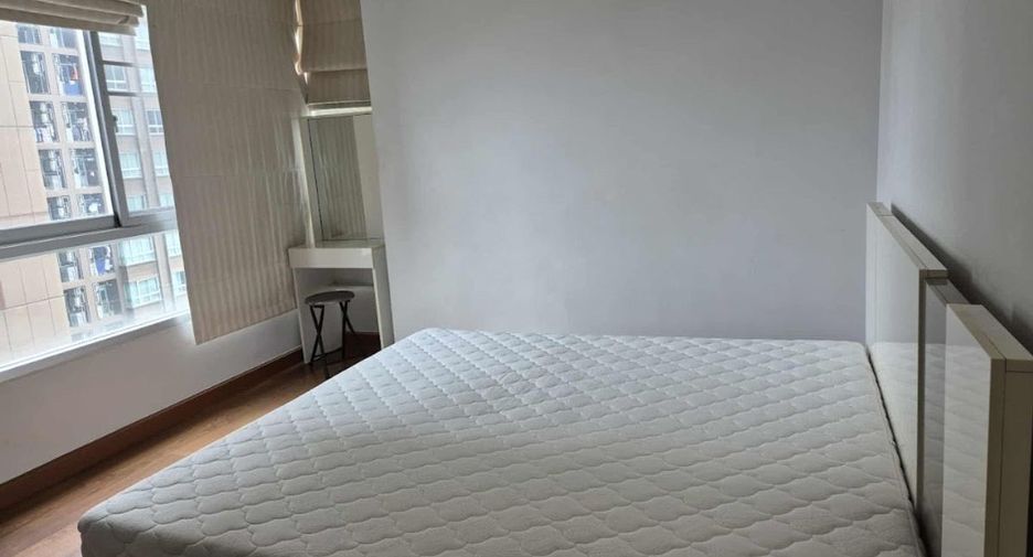 For sale 2 bedrooms condo in Thon Buri, Bangkok