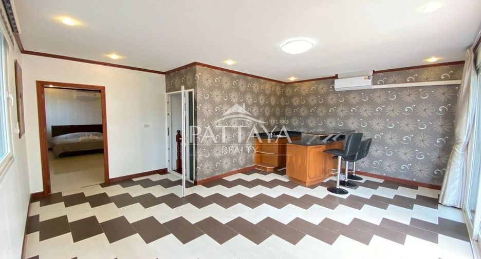 For rent 5 bedrooms condo in Bang Lamung, Chonburi