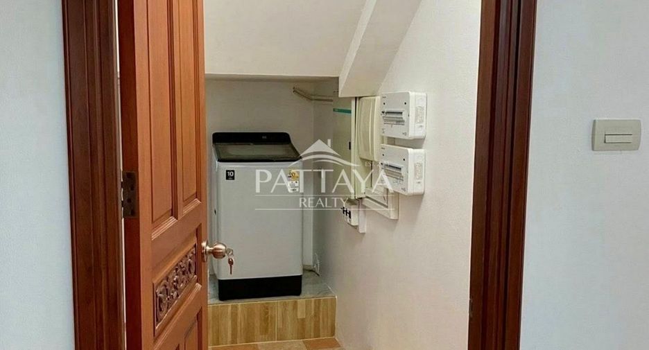 For rent 5 bedrooms condo in Bang Lamung, Chonburi