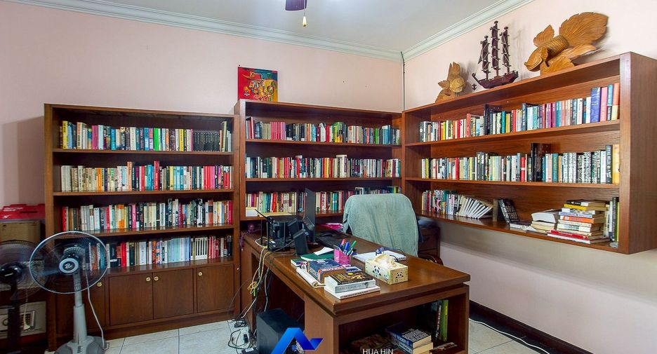 For sale 3 bedrooms villa in Hua Hin, Prachuap Khiri Khan