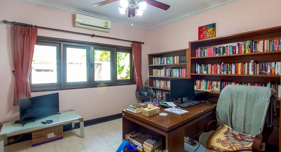 For sale 3 bedrooms villa in Hua Hin, Prachuap Khiri Khan