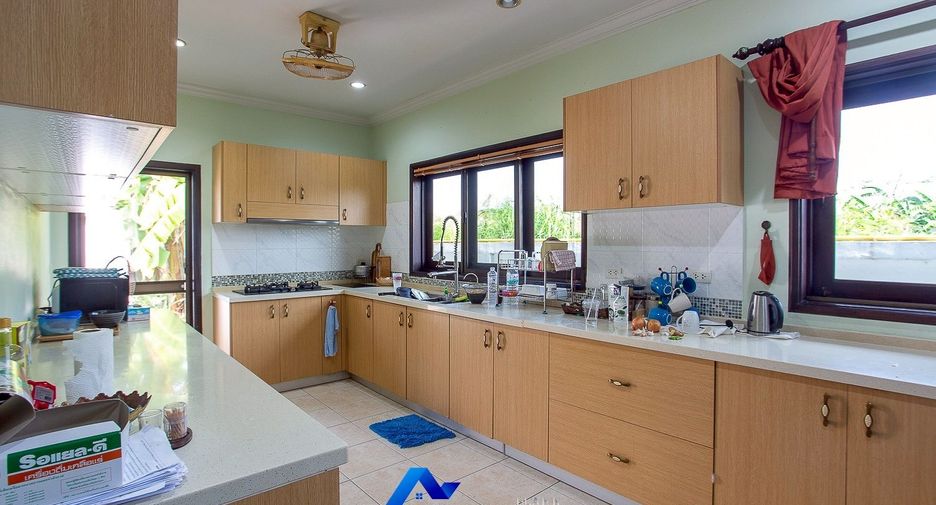 For sale 3 bedrooms villa in Hua Hin, Prachuap Khiri Khan
