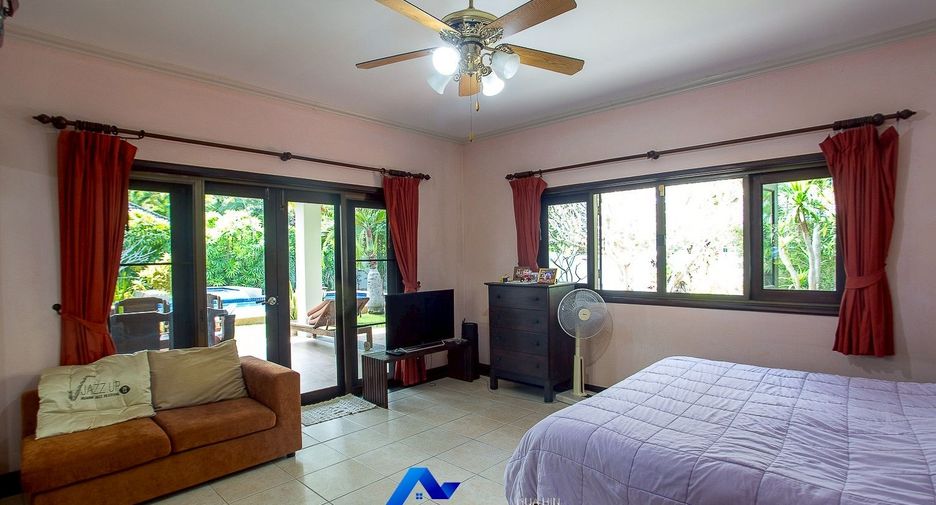 For sale 3 bedrooms villa in Hua Hin, Prachuap Khiri Khan
