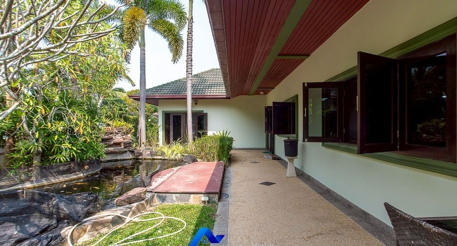 For sale 3 bedrooms villa in Hua Hin, Prachuap Khiri Khan