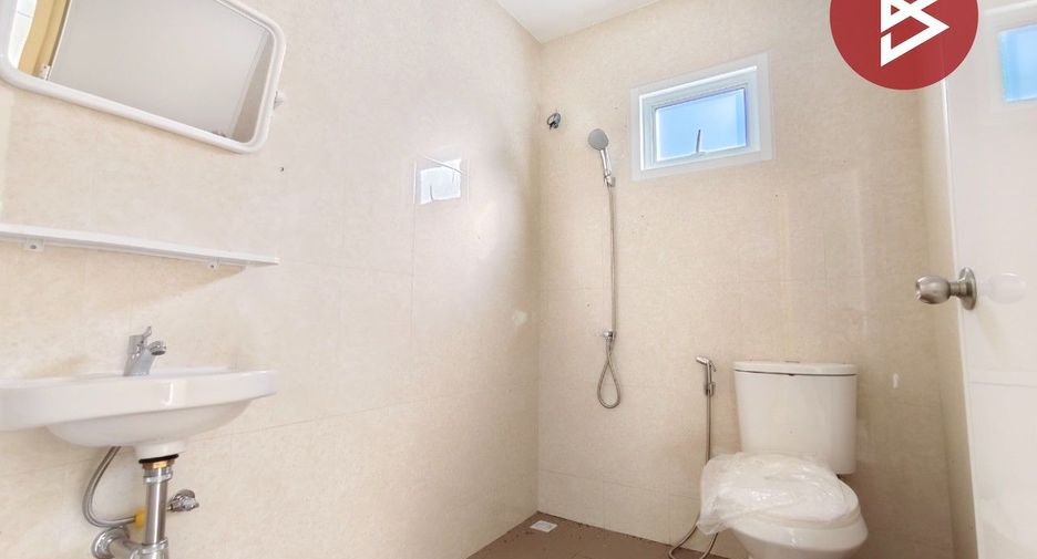 Casa en venta de 3 habitaciones en Ban Pong, Ratchaburi