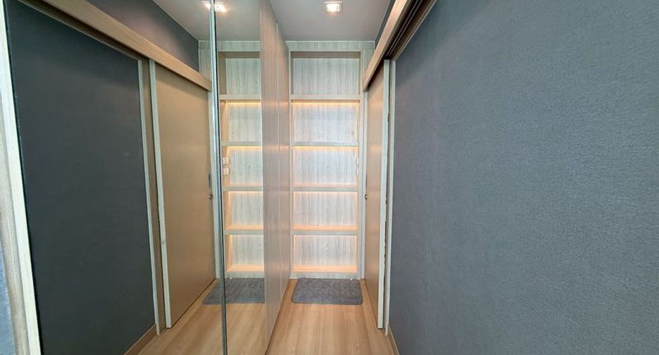 For rent 2 bedrooms condo in Si Racha, Chonburi