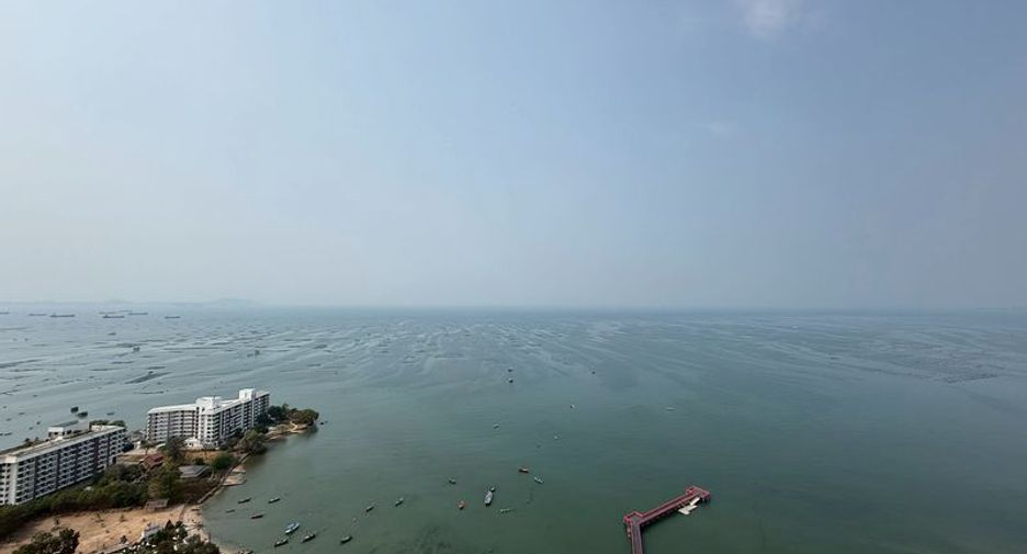 For rent 2 bedrooms condo in Si Racha, Chonburi