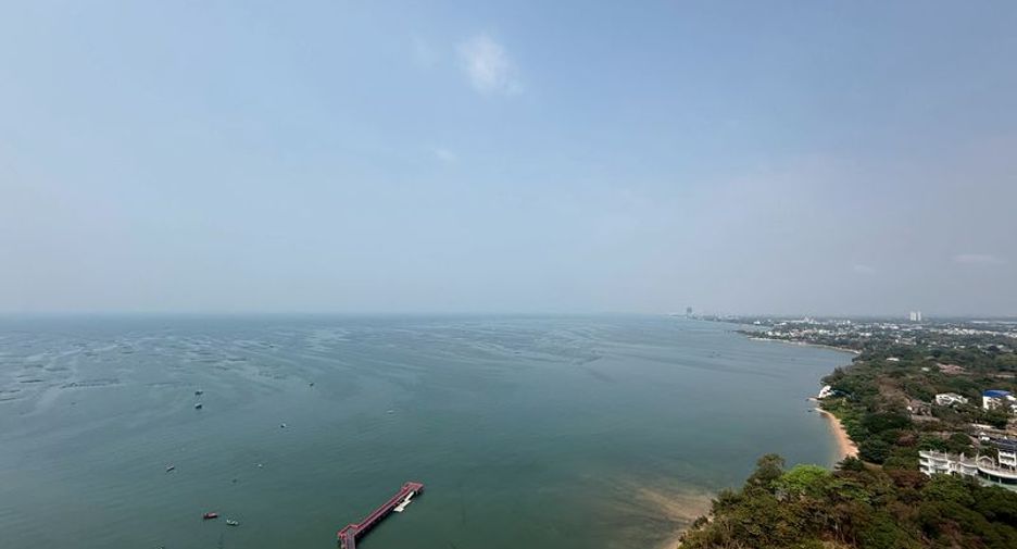 For rent 2 bedrooms condo in Si Racha, Chonburi