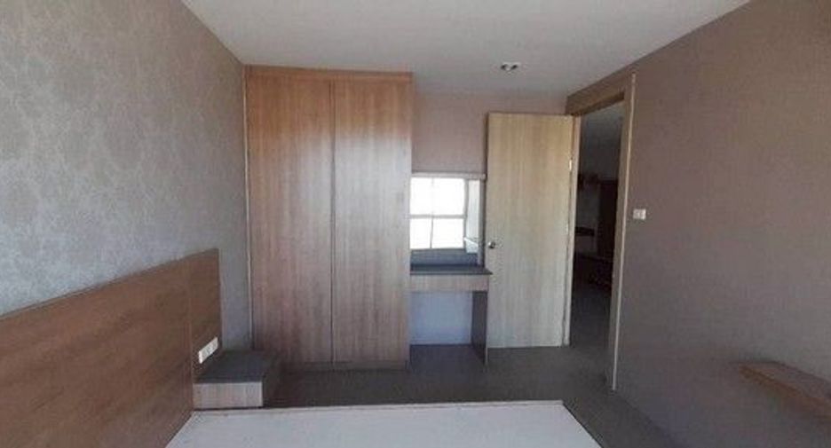 For sale 1 bed condo in Ban Bueng, Chonburi