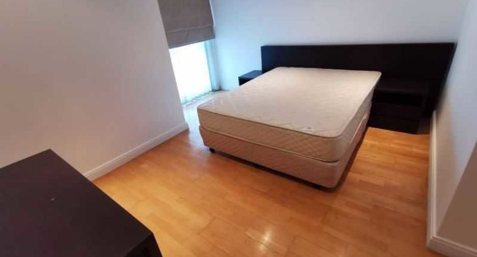 For rent 3 bedrooms condo in Pathum Wan, Bangkok