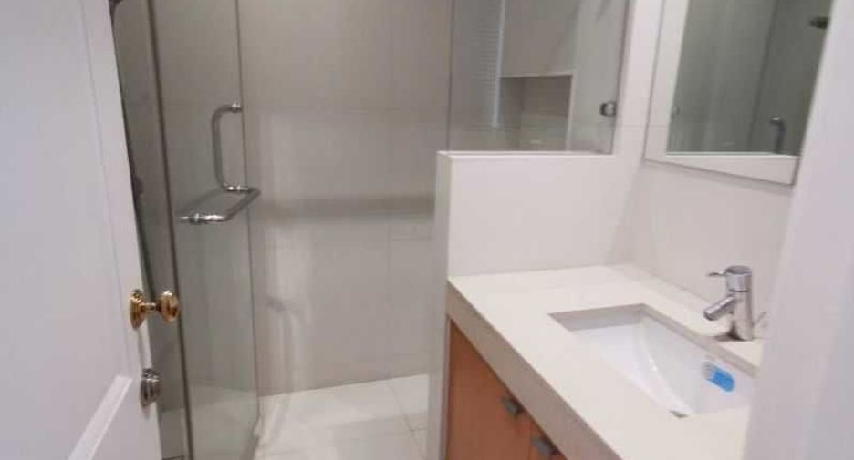 For rent 3 bedrooms condo in Pathum Wan, Bangkok