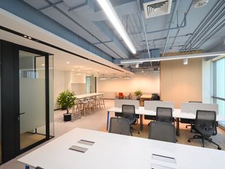 For rent retail Space in Huai Khwang, Bangkok