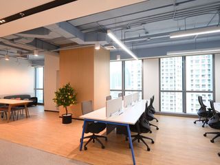 For rent retail Space in Huai Khwang, Bangkok