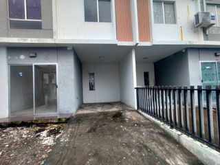 Продажа 1 кровать таунхаус в Thanyaburi, Патумтани