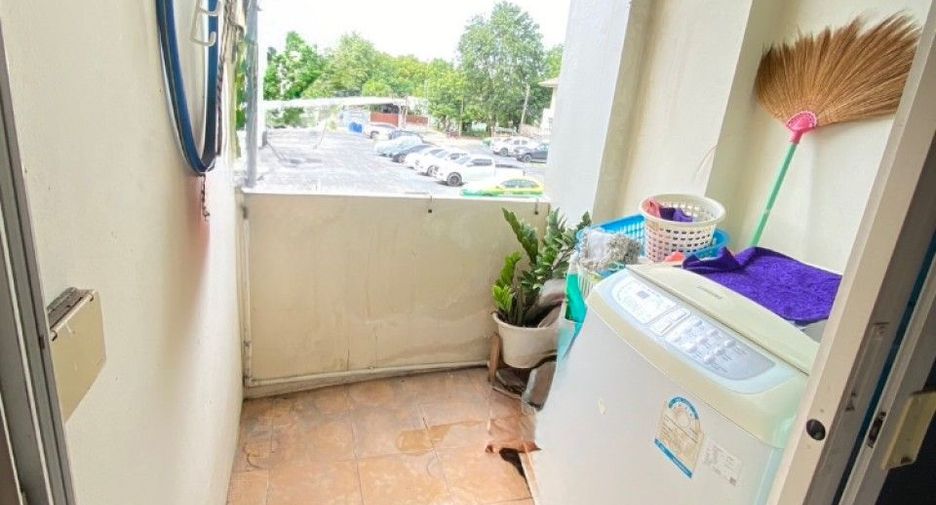 For sale 1 bed condo in Don Mueang, Bangkok