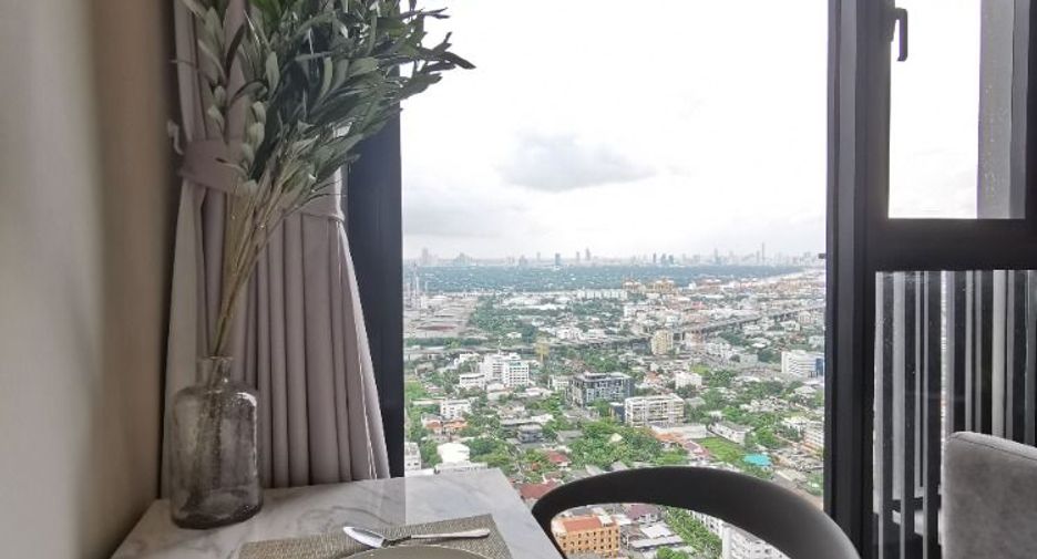For rent and for sale 1 bed condo in Phra Khanong, Bangkok