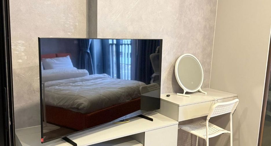For rent 1 bed condo in Huai Khwang, Bangkok