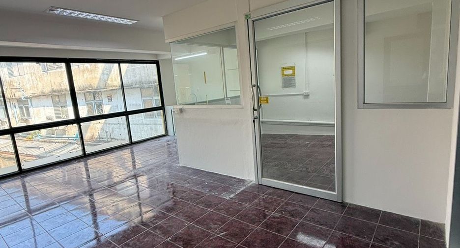 For rent 8 bedrooms office in Bang Na, Bangkok
