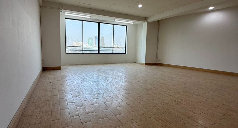 For rent 8 bedrooms office in Bang Na, Bangkok
