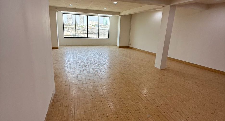 For rent 8 bedrooms office in Bang Na, Bangkok