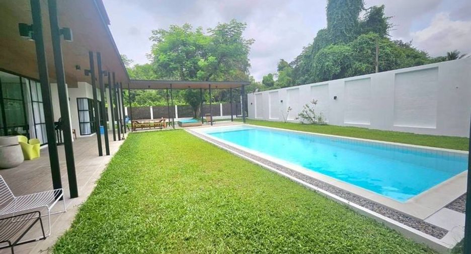 For rent and for sale 4 bedrooms house in Doi Saket, Chiang Mai