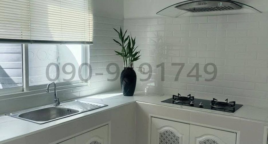For rent 3 bedrooms townhouse in Min Buri, Bangkok