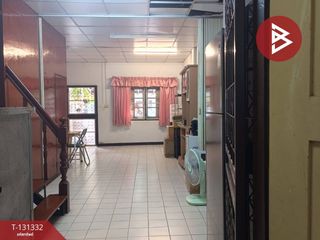 For sale 4 ベッドルーム townhouse in Saphan Sung, Bangkok