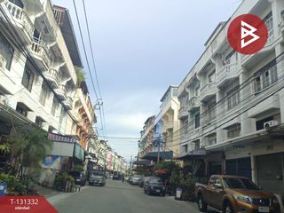 For sale 4 ベッドルーム townhouse in Saphan Sung, Bangkok