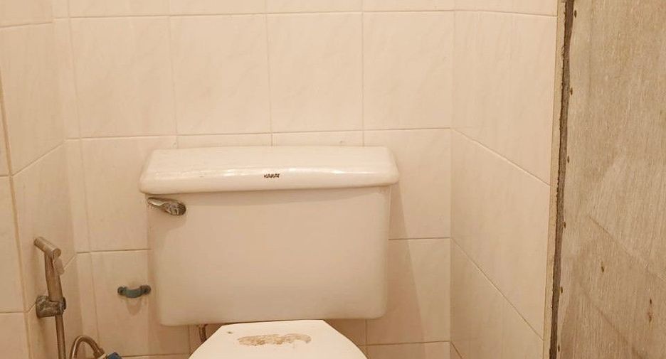 Продажа 4 спальни таунхаус в Сапхан Сунг, Бангкок