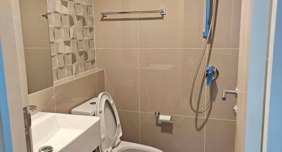 Reihenhaus zur Miete mit 3 Zimmer in Saphan Sung, Bangkok