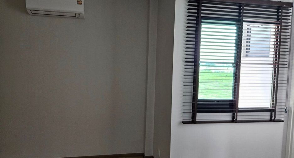 Reihenhaus zur Miete mit 3 Zimmer in Saphan Sung, Bangkok