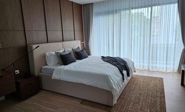 For rent 3 bedrooms townhouse in Saphan Sung, Bangkok