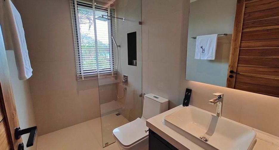For rent 4 bedrooms villa in Ko Samui, Surat Thani