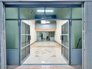 For sale 4 bedrooms retail Space in Thon Buri, Bangkok