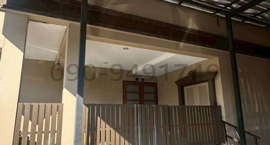 For rent 2 bedrooms townhouse in Prawet, Bangkok